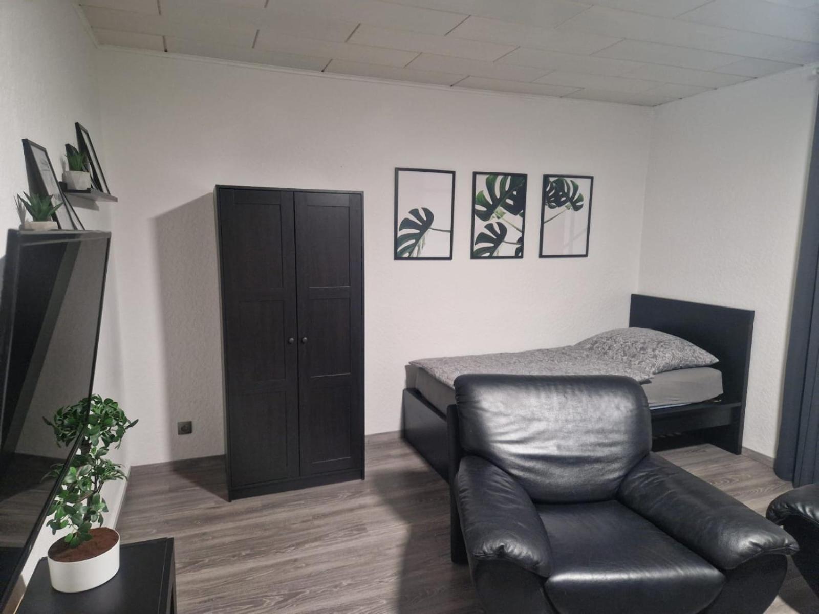 Ferienwohnung Am See Dillich - Ruhige Lage - Eigener Garten - Direkt Neben Einem Natursee Borken  エクステリア 写真